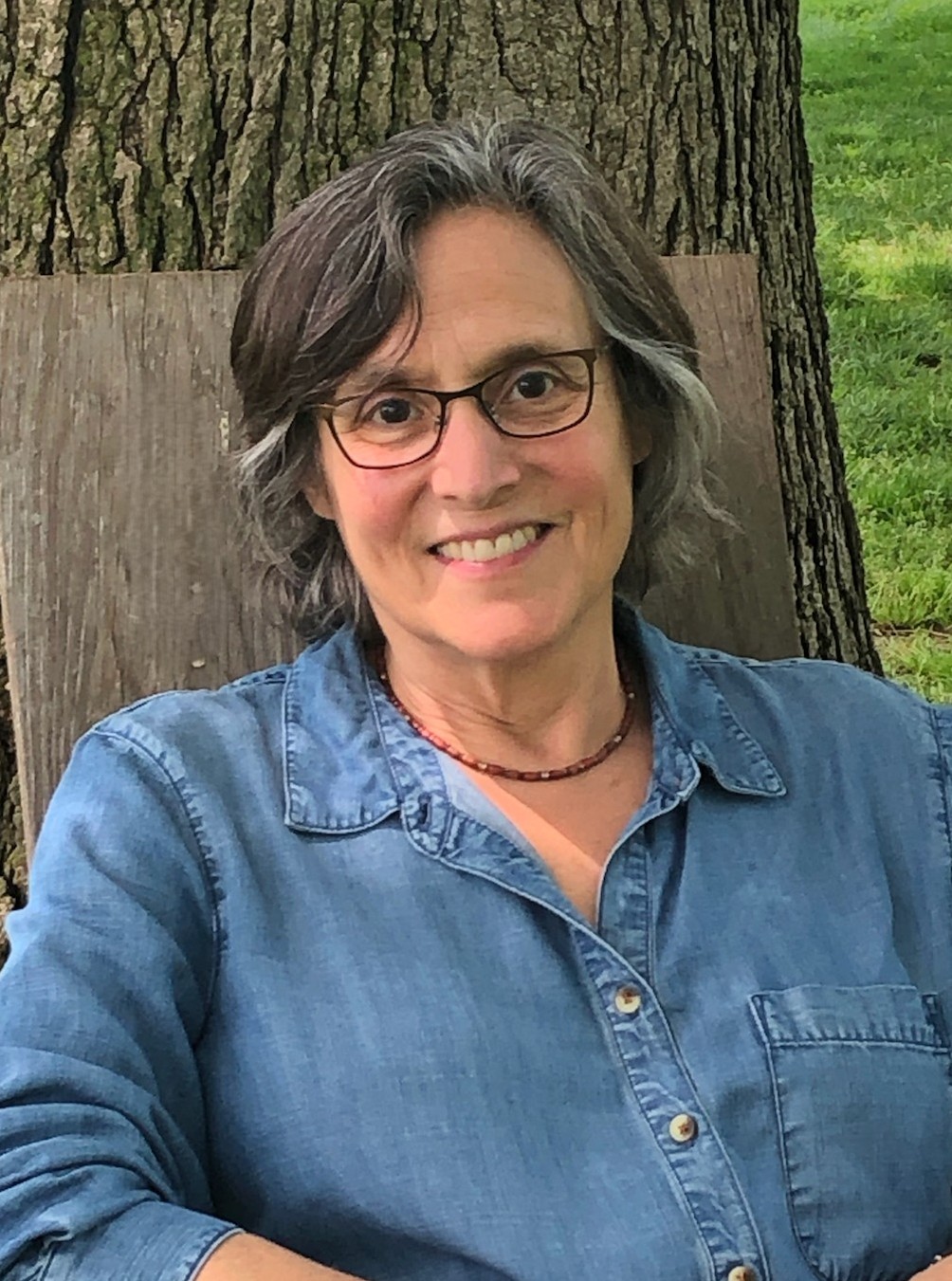 Picture of Rabbi Helen Plotkin